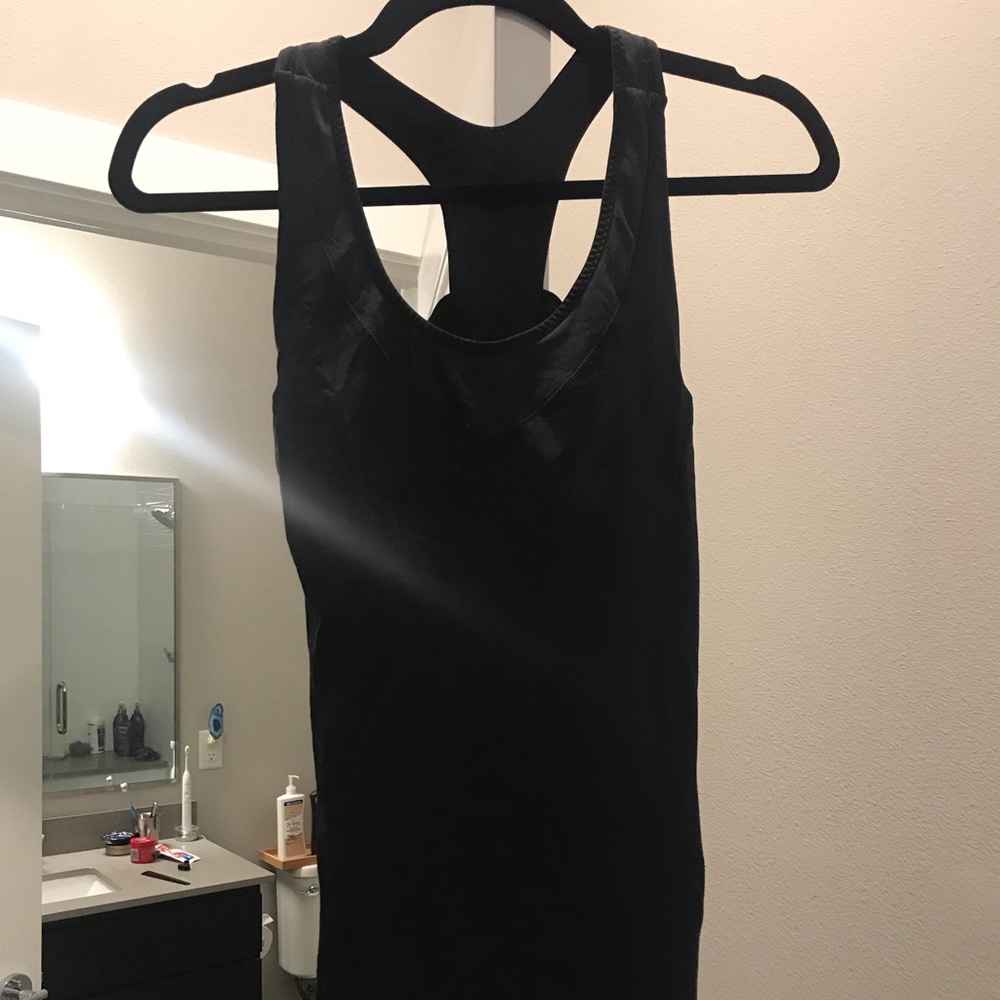 Lululemon size 10 open back racerback with bra